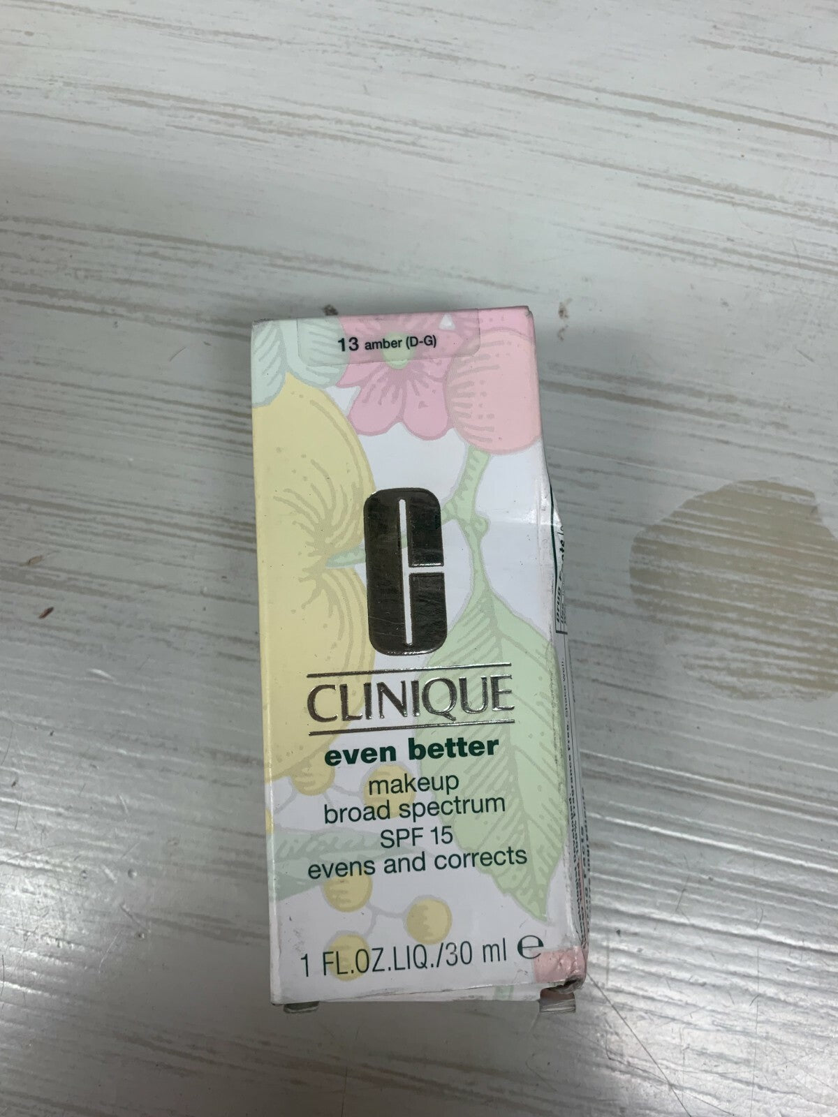 Clinique Even Better Makeup SPF 15 Broad Spectrum - Multiple Shades, New Box Damage