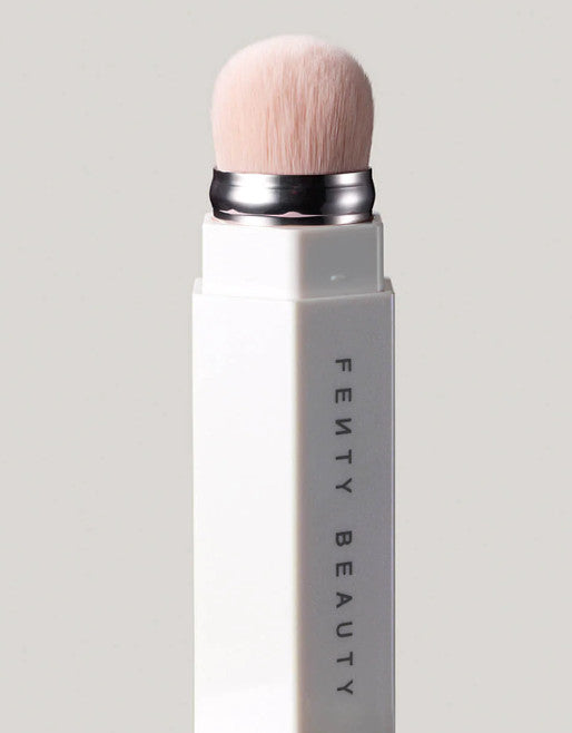 Contouring Concealer Brush - Portable Makeup Tool for Face & Details