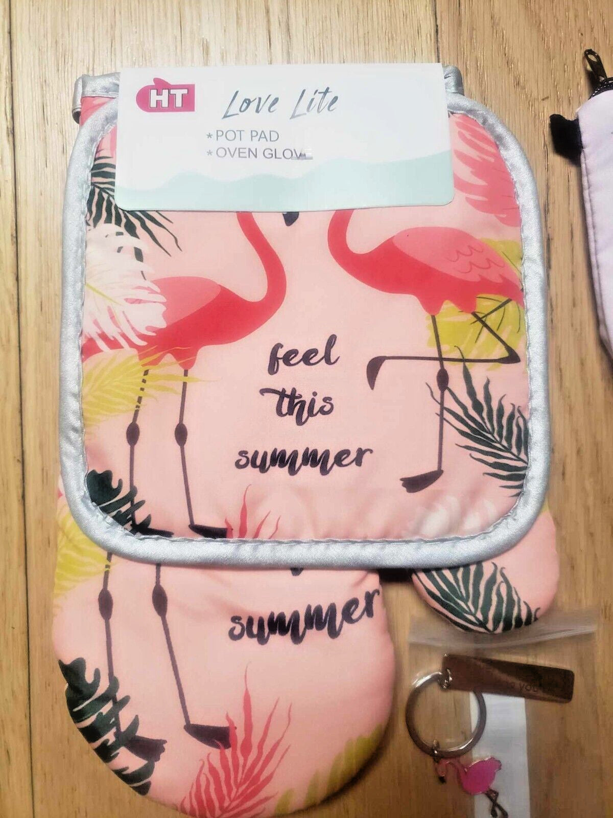 Flamingo 5-Piece Makeup Bag & Purse Set with Oven Mitts & Keychain