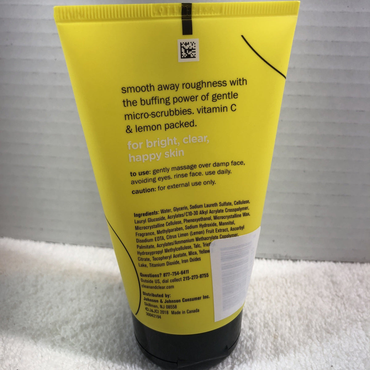 Clean & Clear Lemon Zesty Brightening Facial Scrub Vitamin C Extract