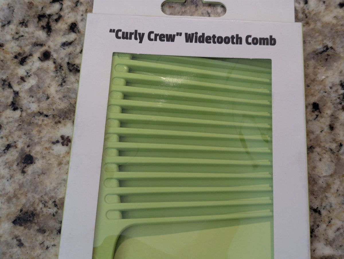 Wide-Tooth Comb for Curly Hair - Green Styling Tool