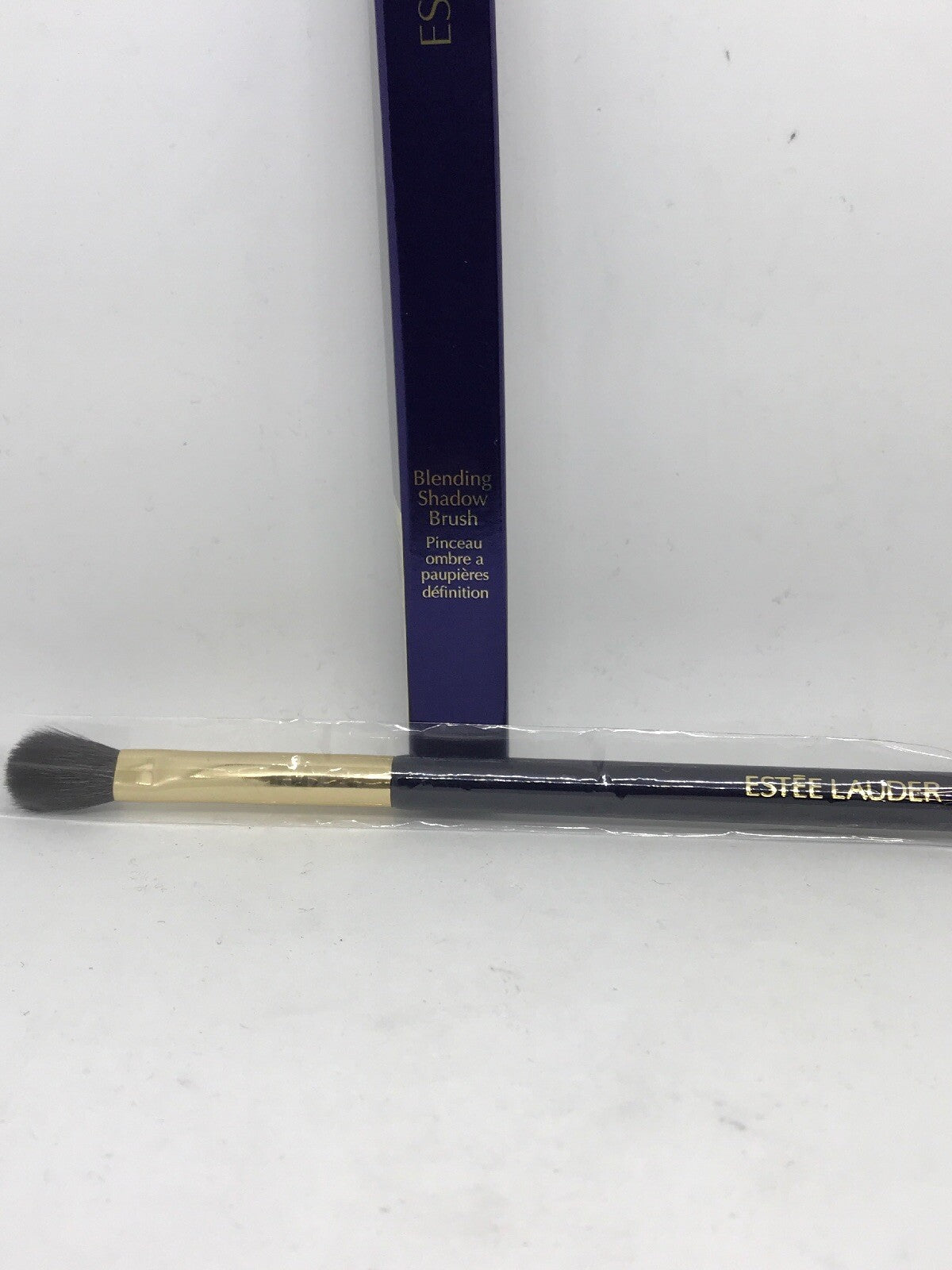 Estée Lauder Eye Shadow Brush 25 - Makeup Blending Brush for Eyeshadow