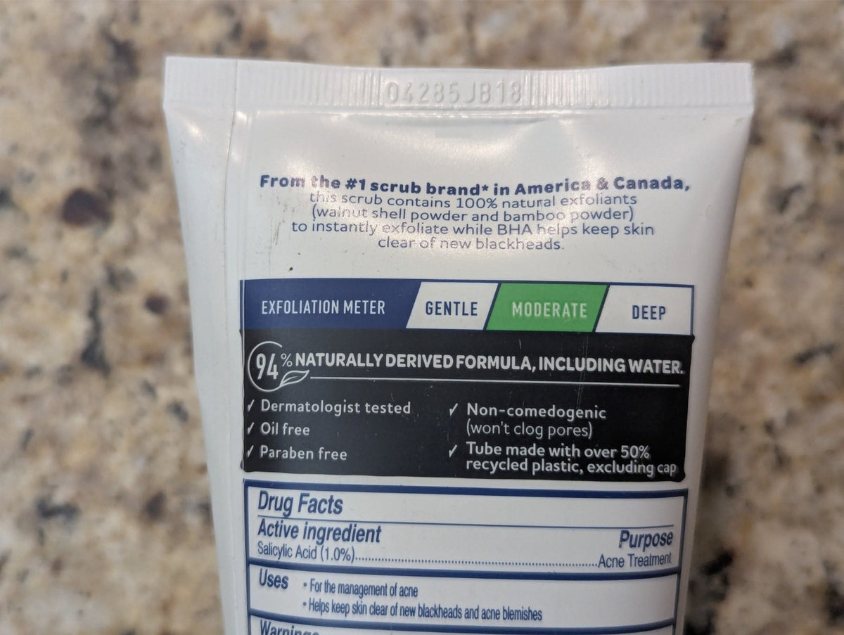 St. Ives BHA Exfoliant Blackhead Acne Face Scrub Green Tea Bamboo 6oz