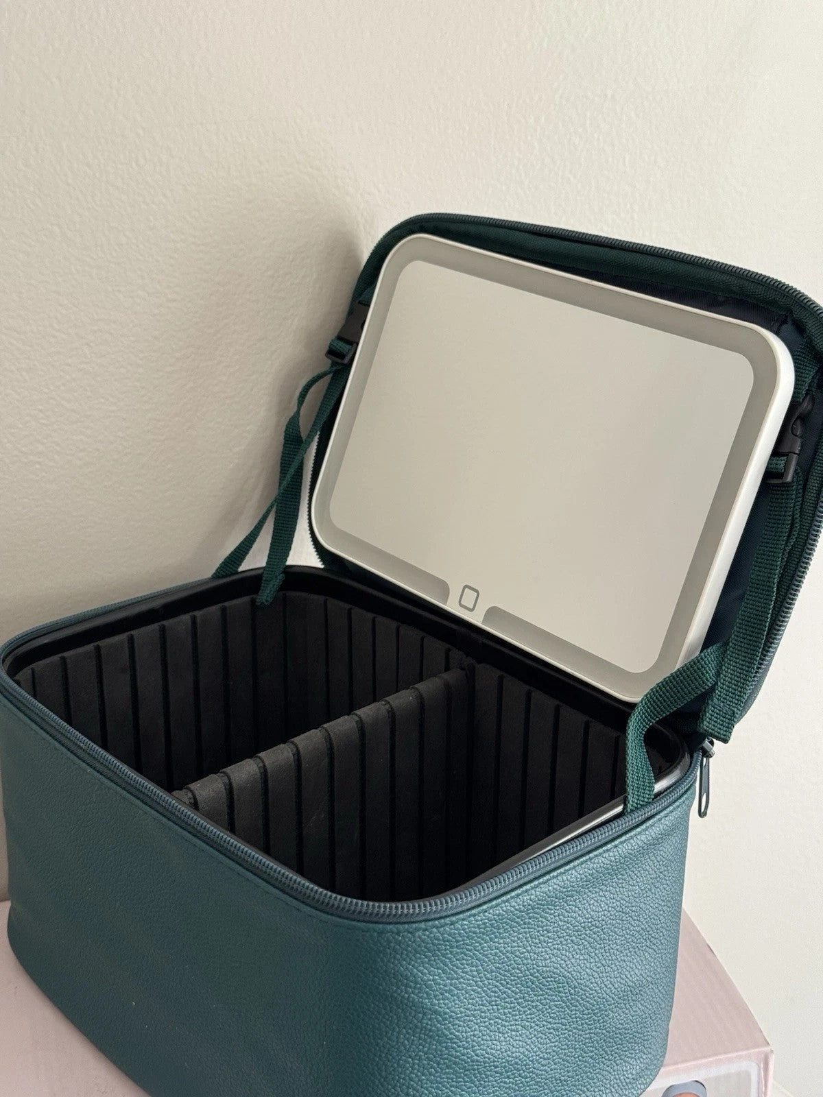 Lighted Travel Train Case with LED Mirror Green - Compact & Customizable