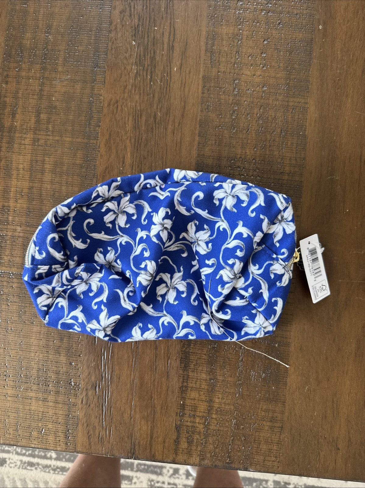 Estée Lauder Makeup Cosmetic Bag with Blue White Flower Print – Travel Organizer
