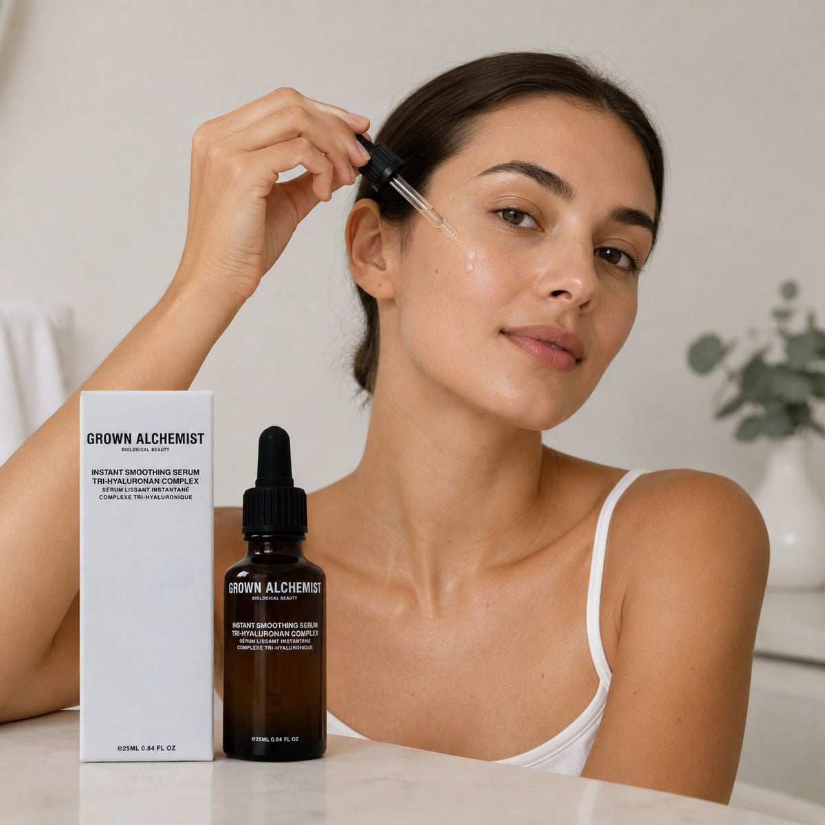 Anti-Aging Hydrating Face Serum - Instant Smoothing Skincare 0.84 fl oz