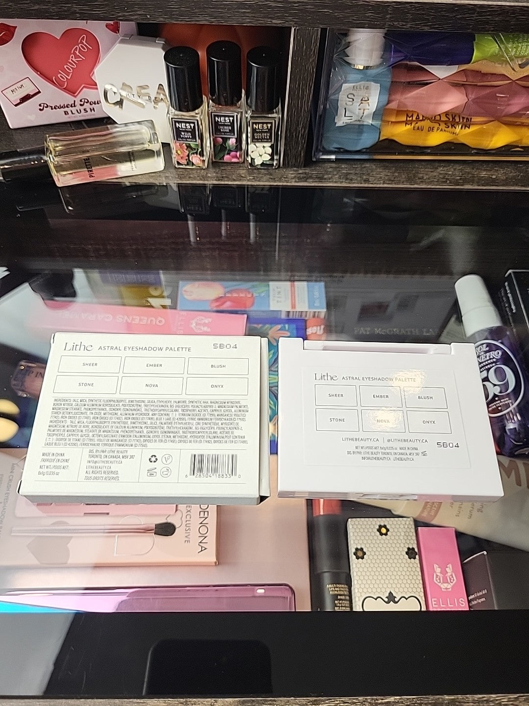 Astral Eyeshadow Palette with Mirror - 6 Shades, 4 Matte & 2 Shimmery