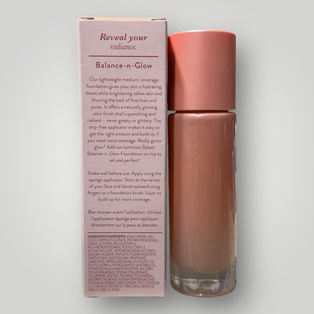 Laura Geller Hydrating Liquid Foundation TAN 0.9 Oz - Balance N Glow
