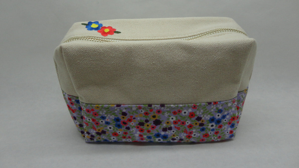 Small Canvas Makeup Pouch Daisy Floral Cosmetic Bag Travel Storage