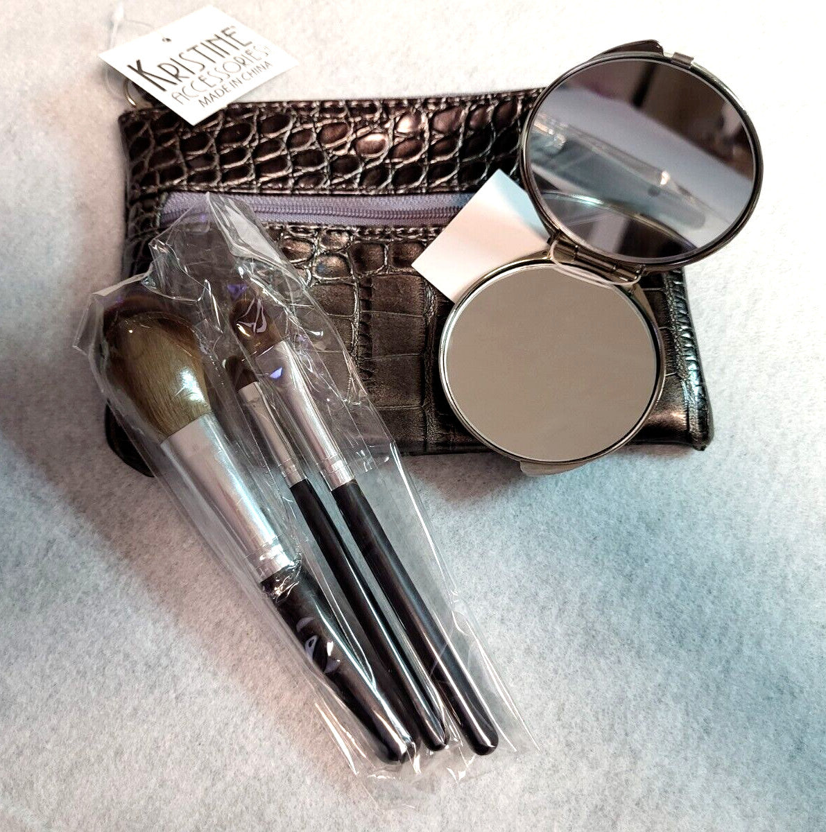 Makeup Brush Set with Cosmetic Bag Travel Kit 5-Piece Brown Faux Leather