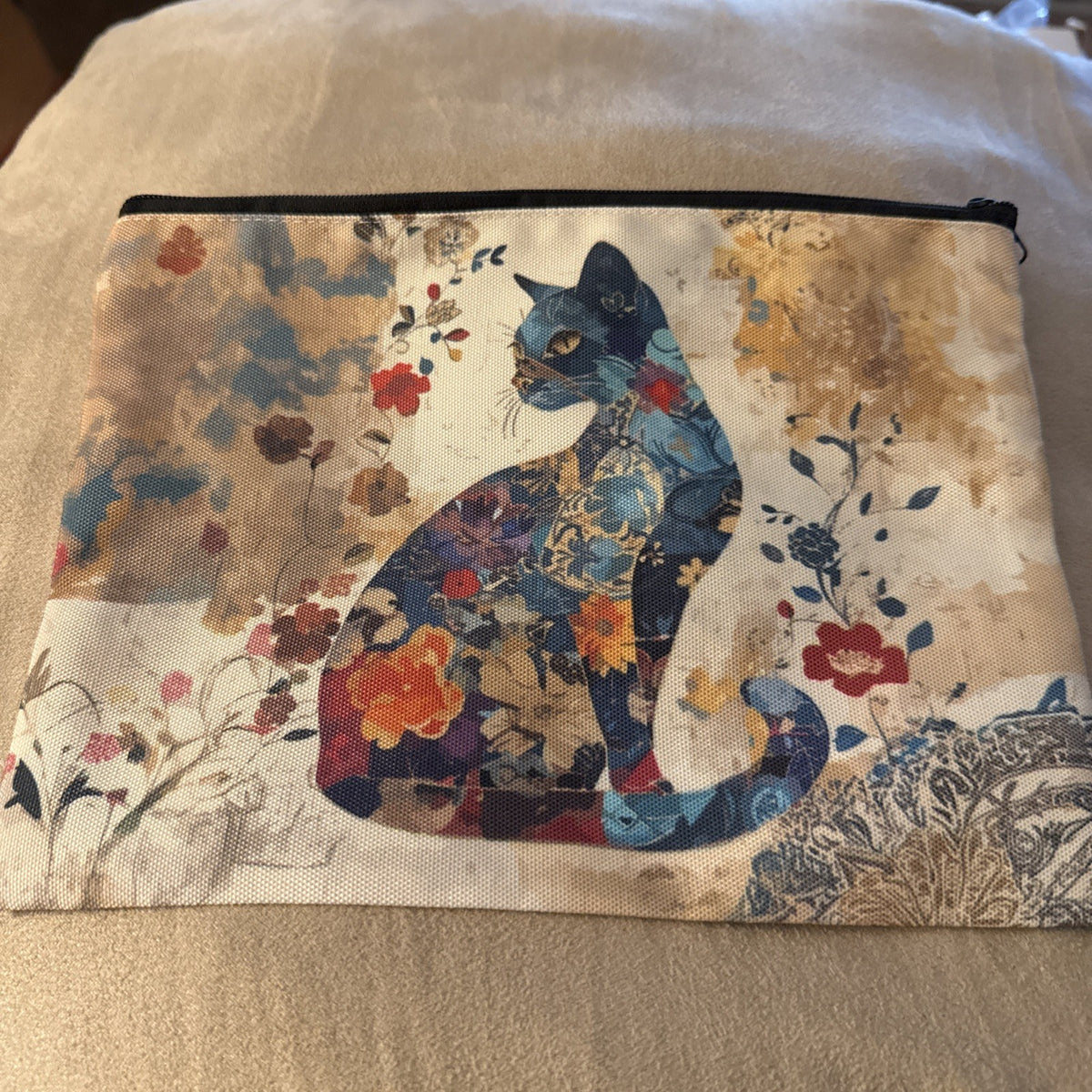 Floral Cat Pattern Makeup Bag – Stylish Cosmetic Organizer for Women