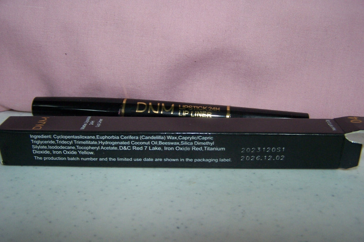 Matte Lipstick & Lip Liner Combo 24H Shade #04 - New in Box, 2.2g
