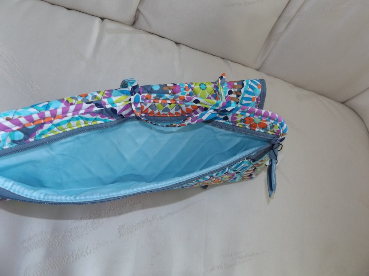 Vera Bradley Curling & Flat Iron Cover with Zip Pocket - Sunny Medallion