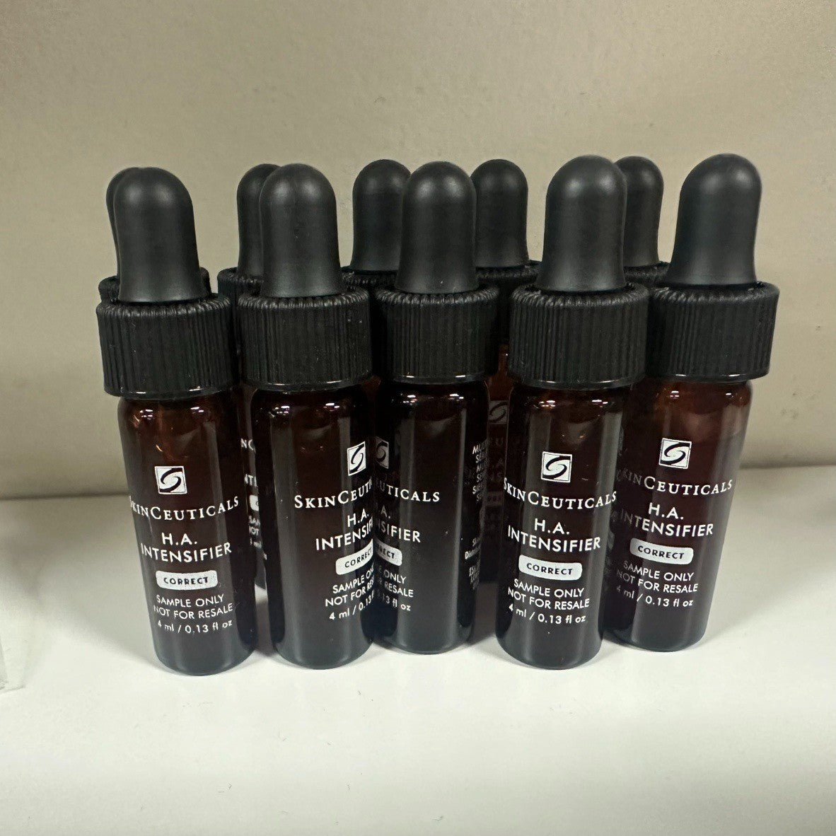 Hyaluronic Acid Face Serum - Multi-Functional Moisturizer, 4ml x 10 Pack