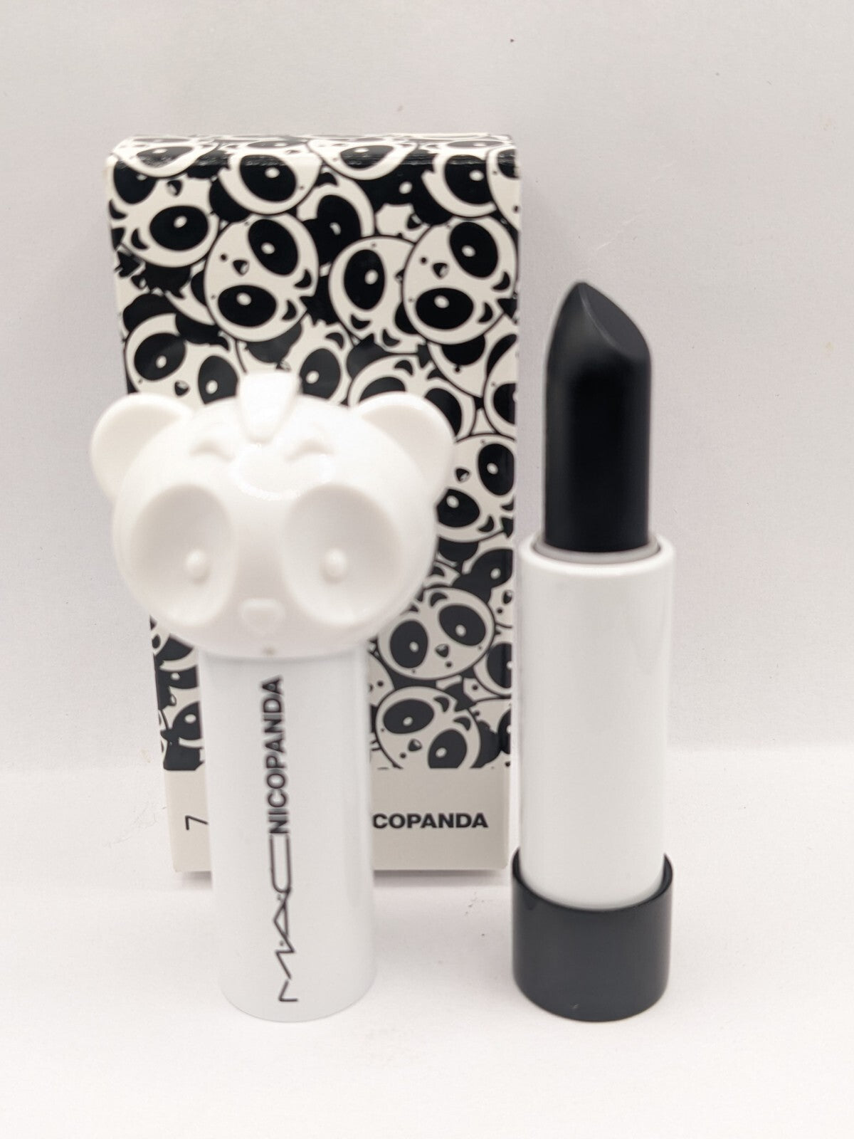 Lipstick - MAC Nico Kiss Limited Edition (Nicopanda Collection)