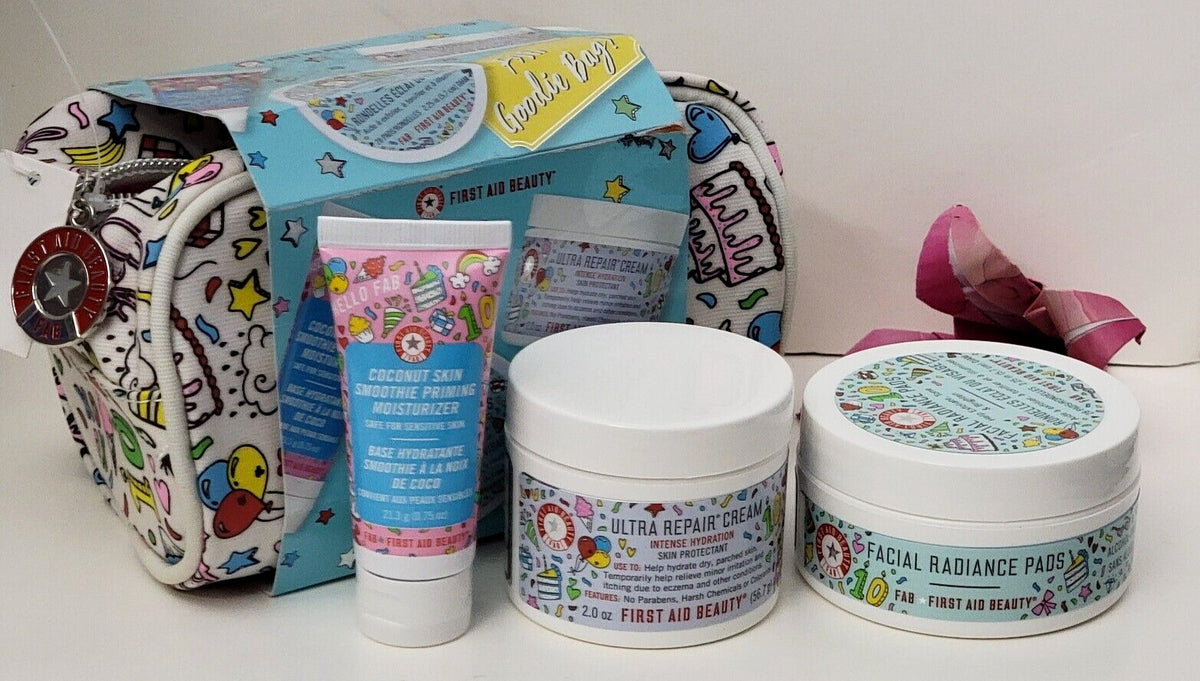 First Aid Beauty Goodie Bag! Facial Pads, Ultra Repair Cream & Priming Moisturizer Set