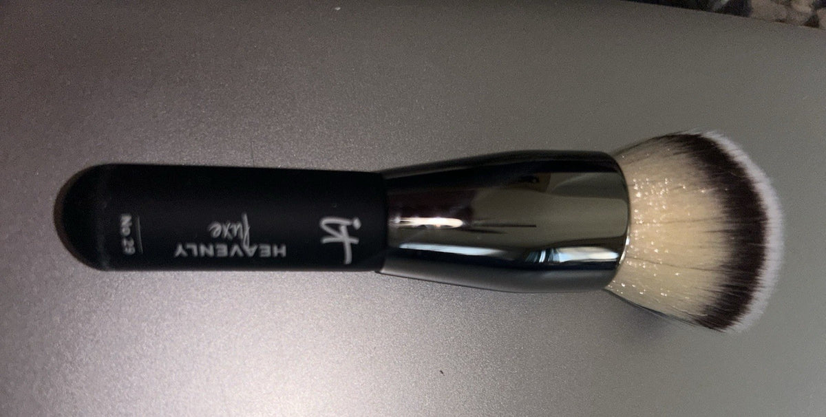 Makeup Brush for Foundation Serum - No. 29, Heavenly Luxe, Sealed