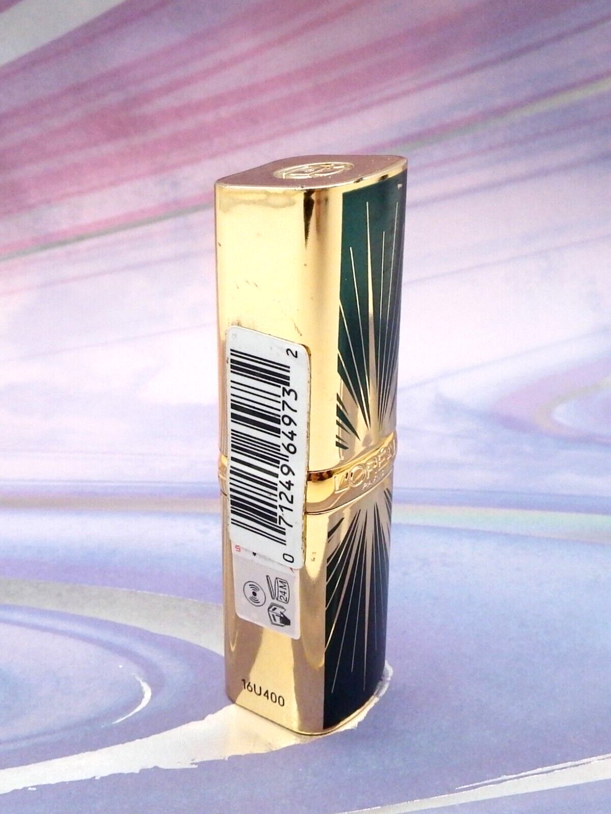 Lipstick Cheers in Paris - Color Riche Rue Royale 02 | Long-Lasting Lip Color