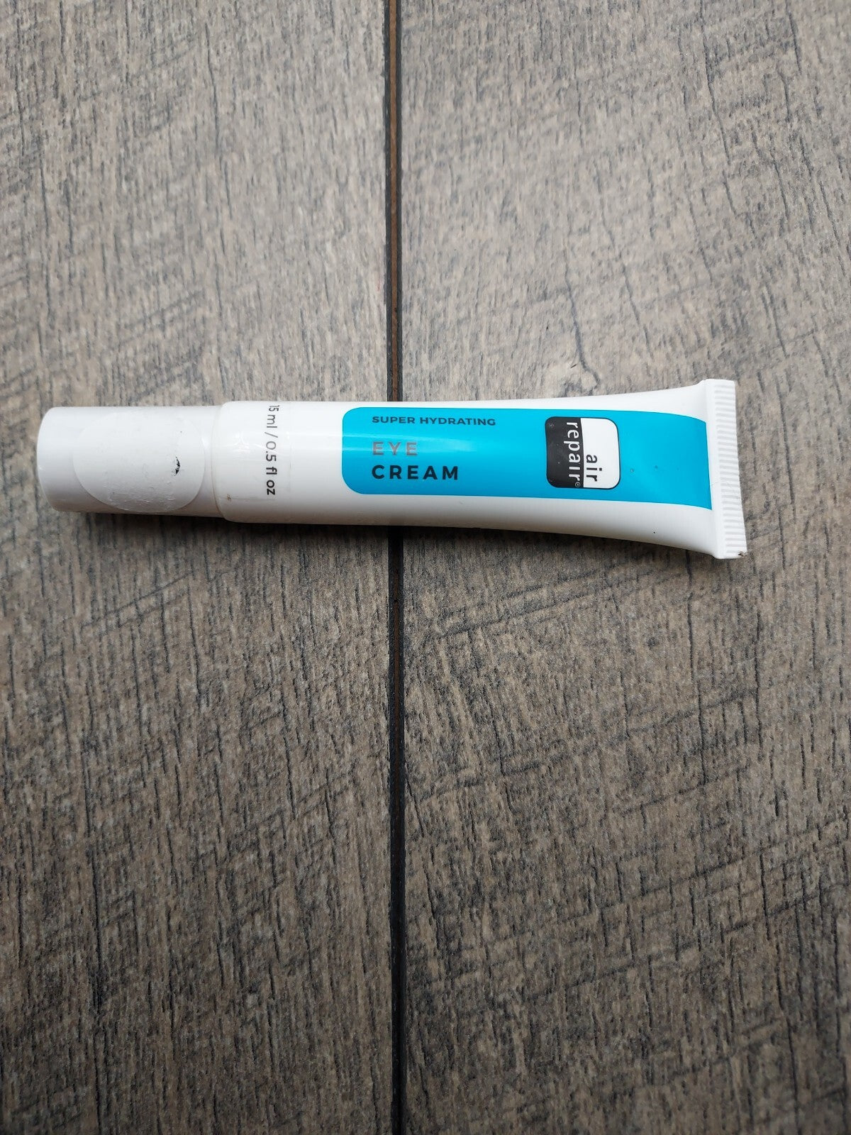 Super Hydrating Eye Cream 0.5oz - Sealed Moisturizer for Dark Circles