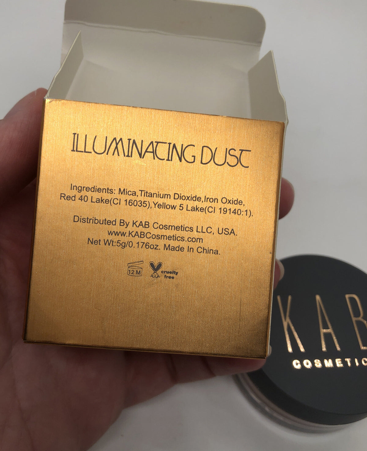 Illuminating Dust Powder - Golden Hour Highlighter for Face & Body
