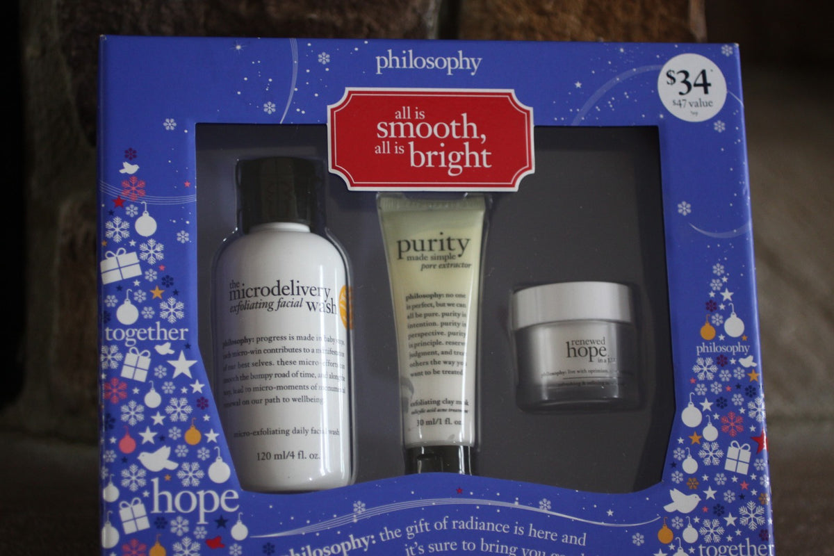 All Is Smooth & Bright Facial Wash Set with Pore Extractor & Moisturizer