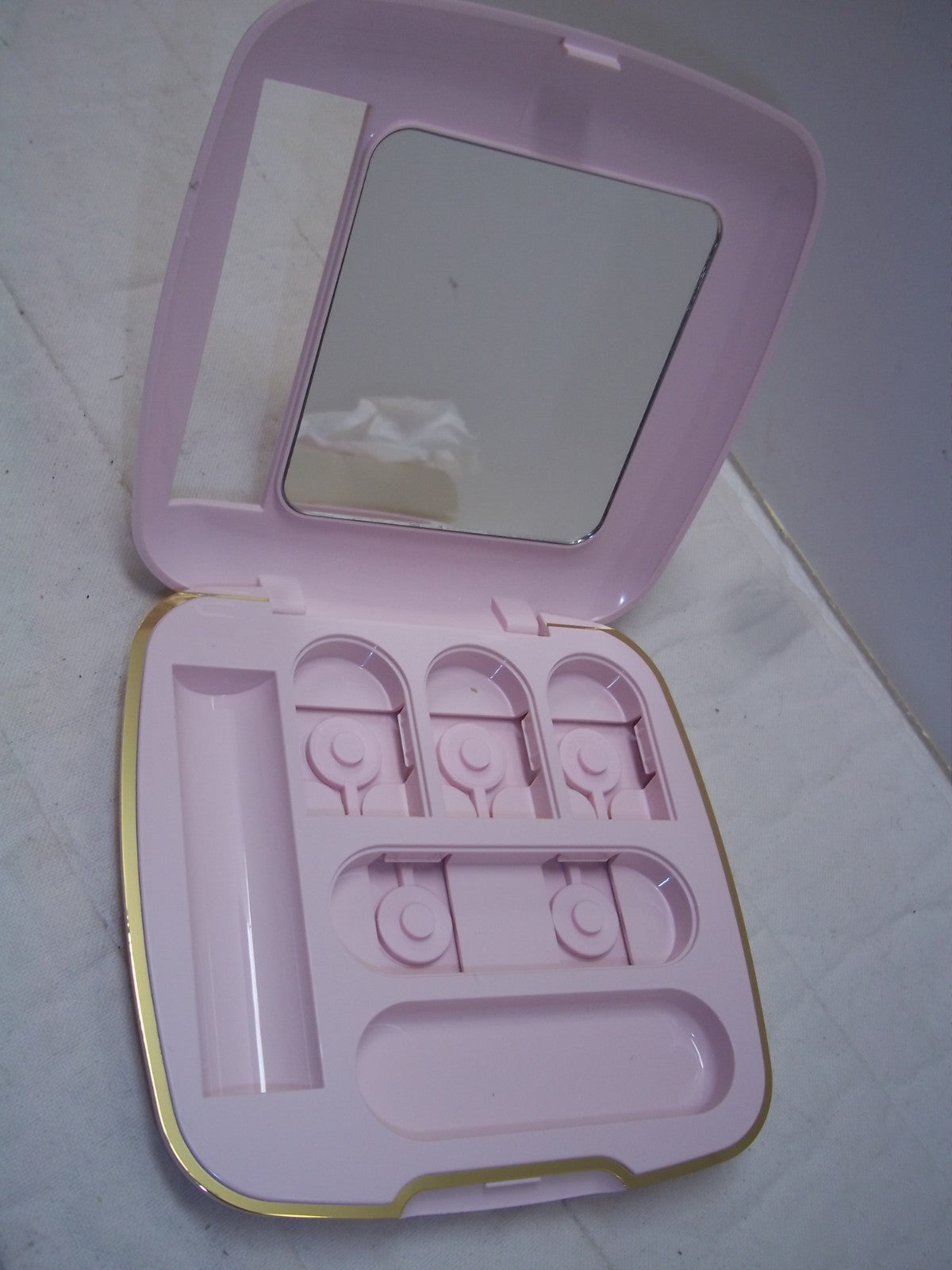 Mary Kay Pink Gold Custom Refillable Compact - Discontinued Rare