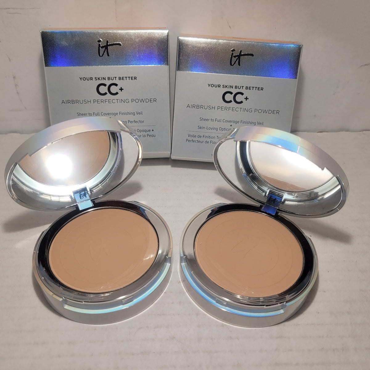 it Cosmetics CC+ Airbrush Finishing Powder Medium - Skin-Perfecting Face Powder