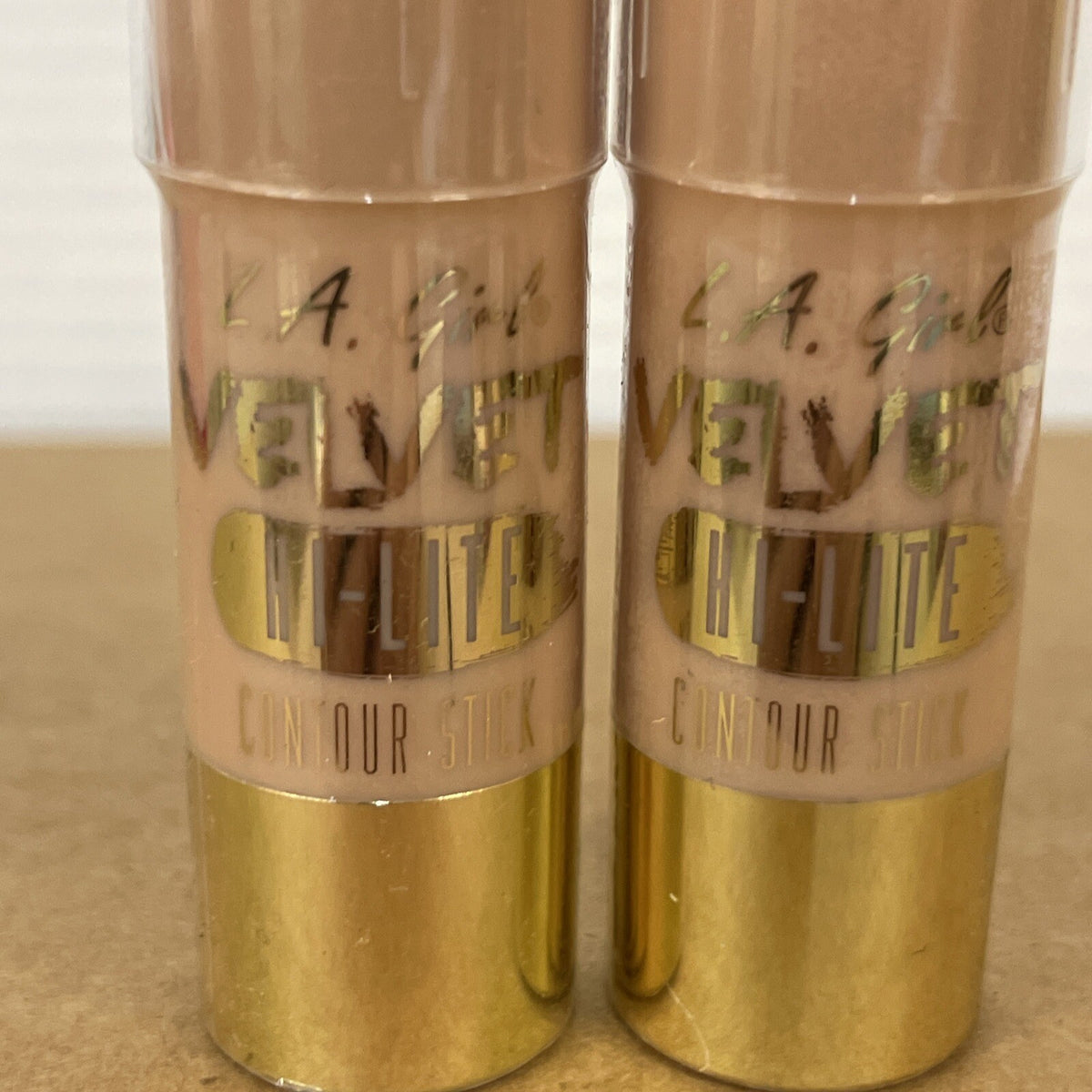 LA Girl Velvet Contour Stick Long-Lasting Highlighter GCS583 Cashmere - Set of 2