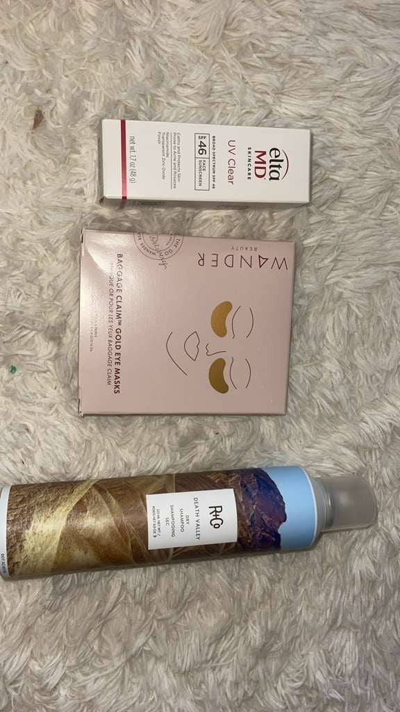 Skincare and Beauty Gift Set with SPF, Retinol, Cleanser, Haircare & Masks