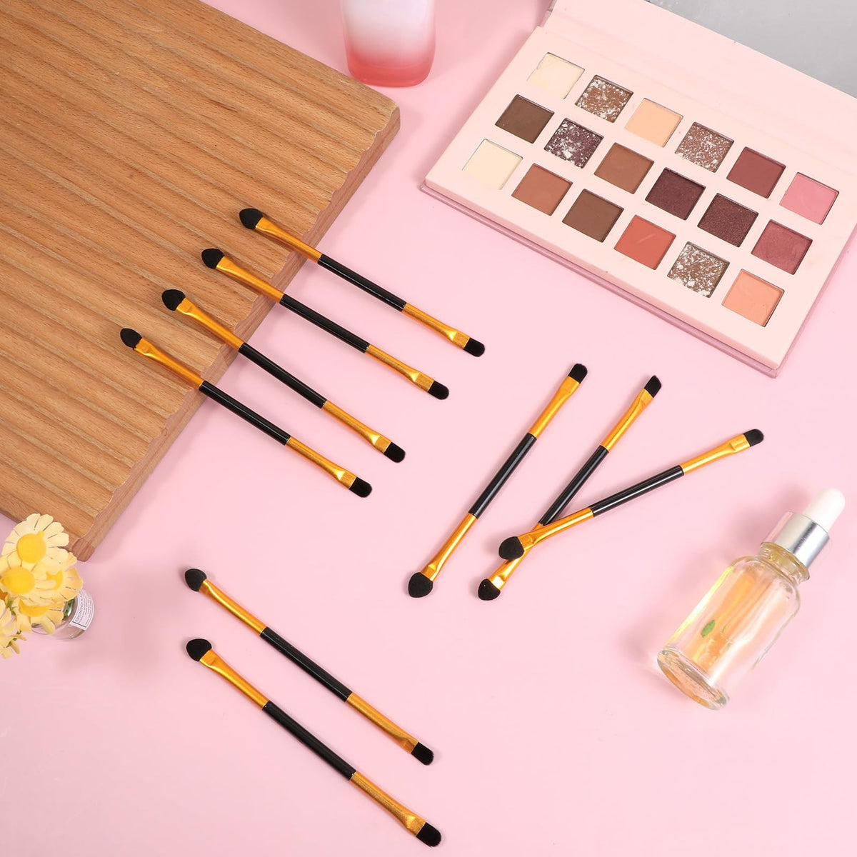 24PCS Double-Ended Eyeshadow Brush Set with Sponge & Concealer Applicator