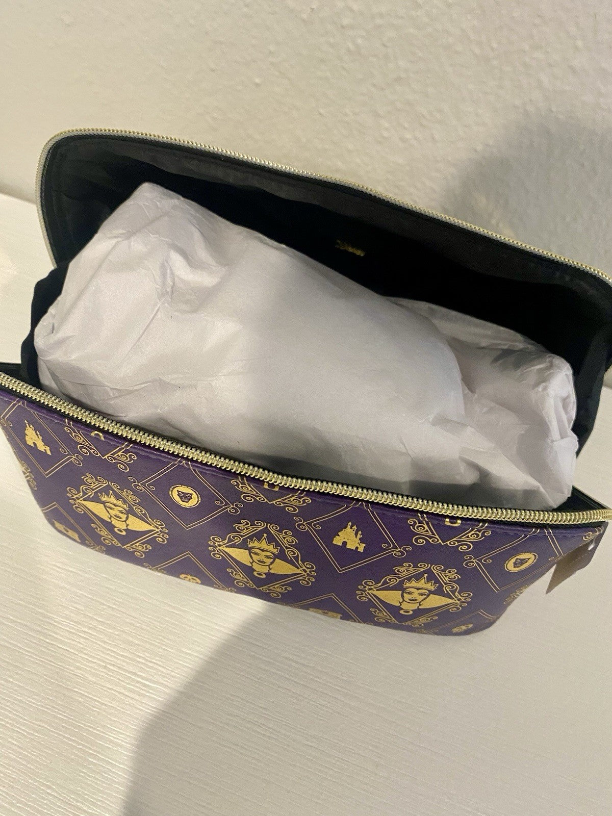 Villains Evil Queen Makeup Cosmetic Bag - Collection NEW