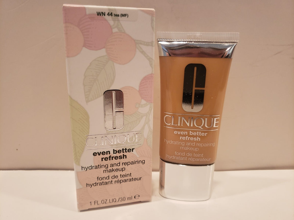 Clinique Even Better Refresh Hydrating & Repairing Makeup WN44 Tea 1 Fl Oz