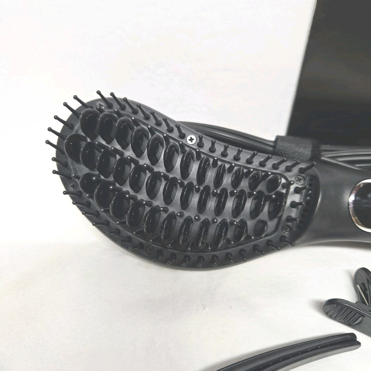Black Hair Straightening Brush with 8-Stage Temperature Control 120V 66W