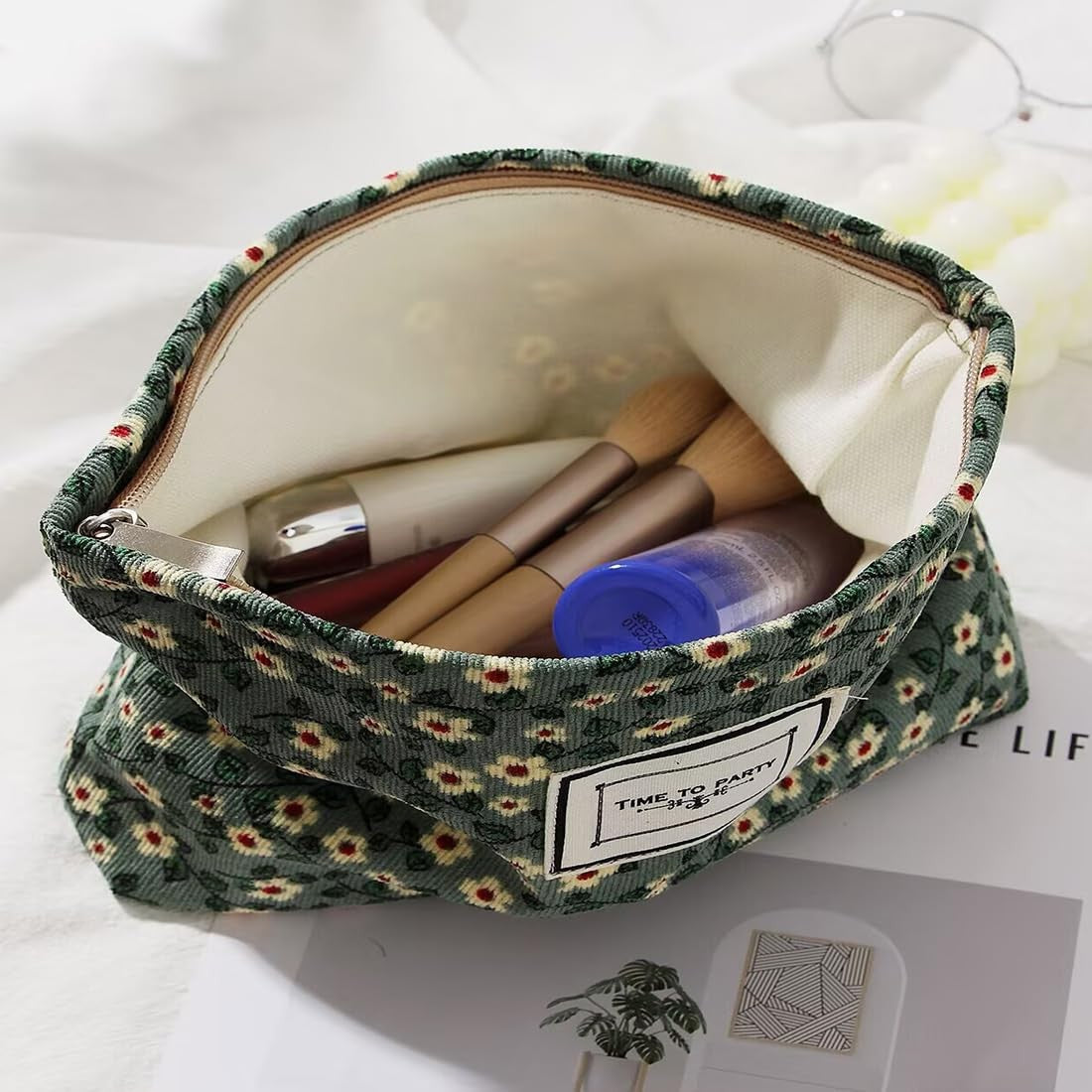 Large Capacity Canvas Makeup Bag - Green Floral Travel Organizer