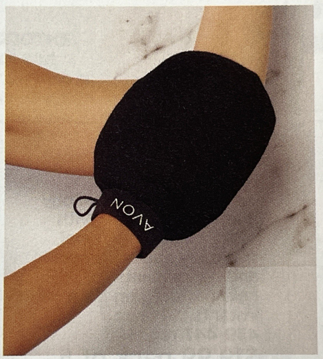 Avon~Exfoliation Black Mitt~Microfiber Jacquard~Spandex Cuff~Factory