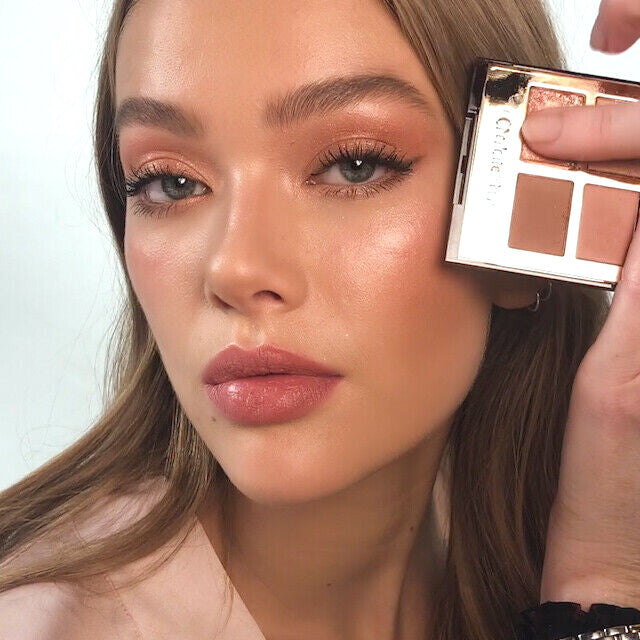 Eye Shadow Palette with Brightening and Luxury Variants - Multiple Colors