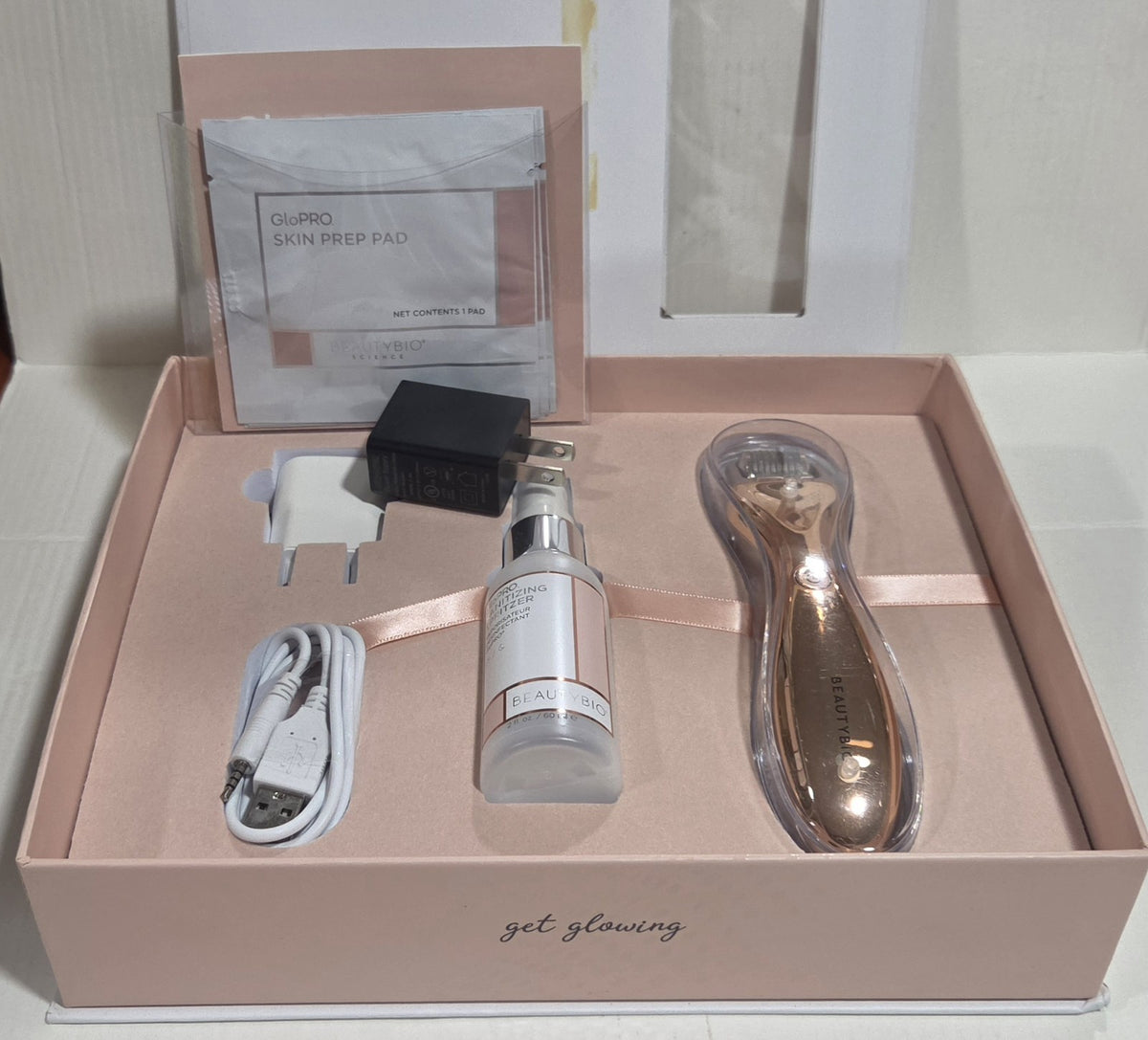 Microneedling Regeneration Tool with LED Light & USB Charger – Rose Gold