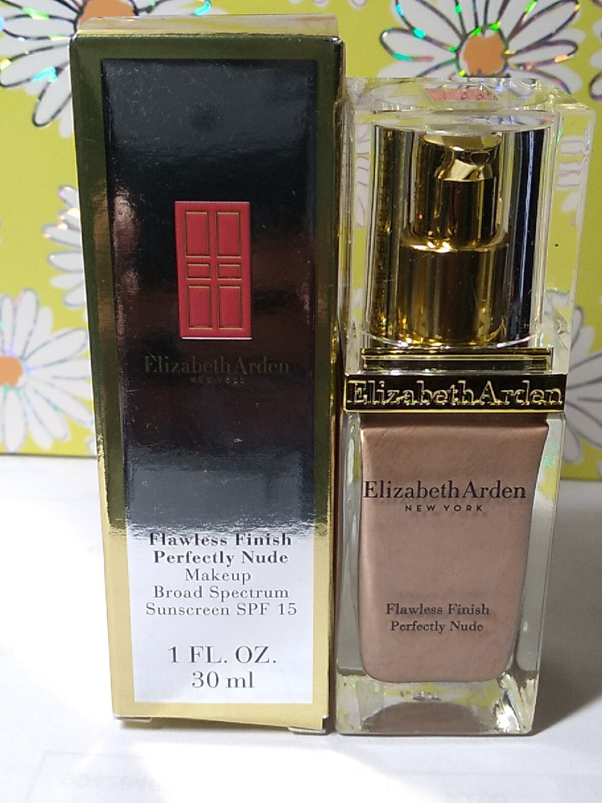 Flawless Finish Perfectly Nude Makeup SPF 15 - Shade Honey Beige #12