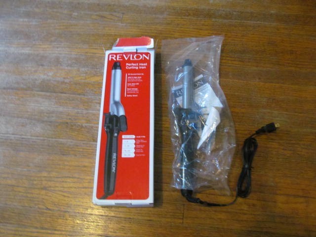 1-Inch Ceramic Curling Iron for Medium Curls & Waves - Revlon