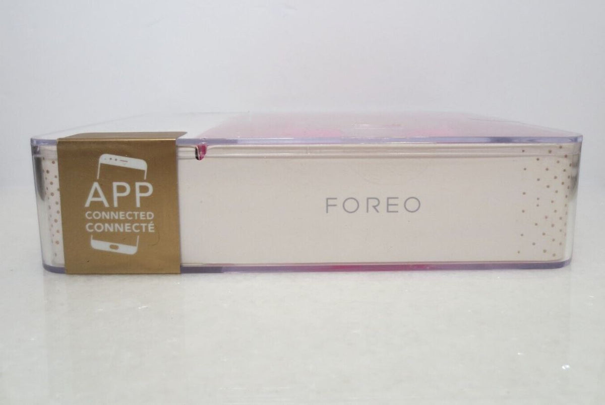 FOREO UFO LED Thermo Activated Smart Face Mask in Fuchsia - Skin Care Device