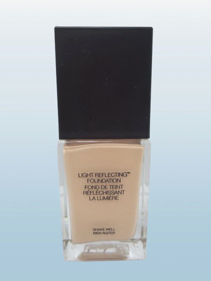 Light Reflecting Foundation Light 1.5 Oz for Flawless Skin - NARS