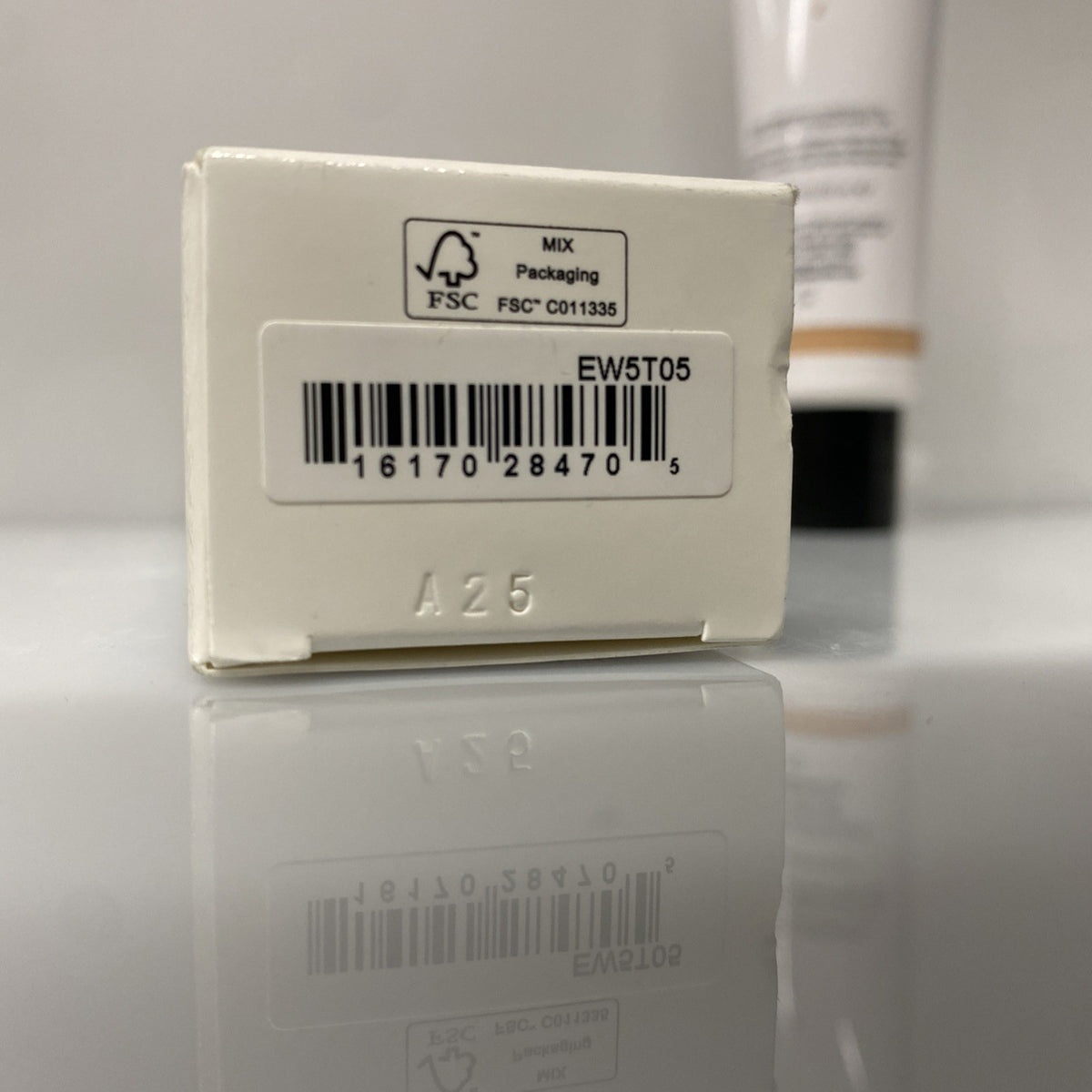 Bobbi Brown Vitamin Enriched Skin Tint SPF15 Light 2 - 1.7 Oz — Face Foundation