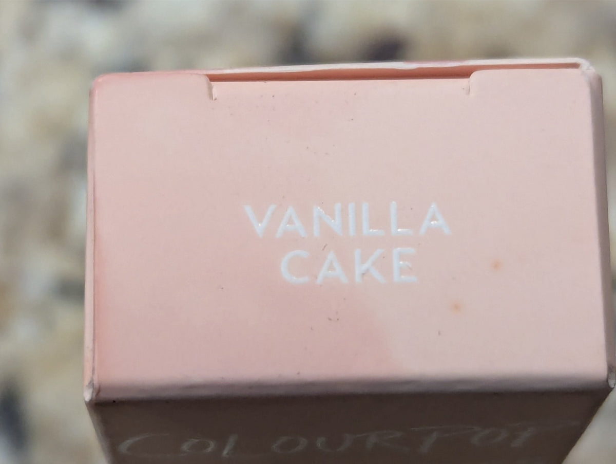 Glossy Lip Balm Vanilla Cake 0.49 oz - Moisturizing Lip Care