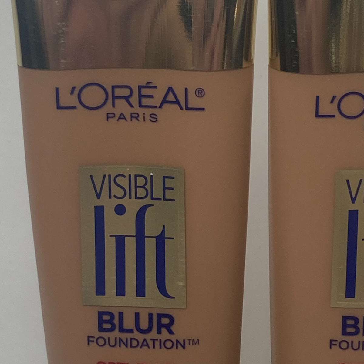 Loreal Visible Lift Blur Foundation Set - Shade #212 Classic Tan Discontinued