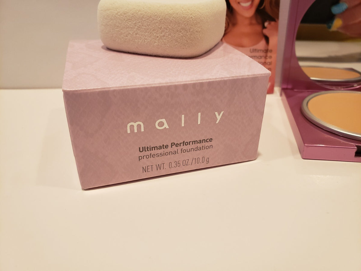 Professional Face Foundation - Fair Shade with Sponge - Ultimate Performance Makeup