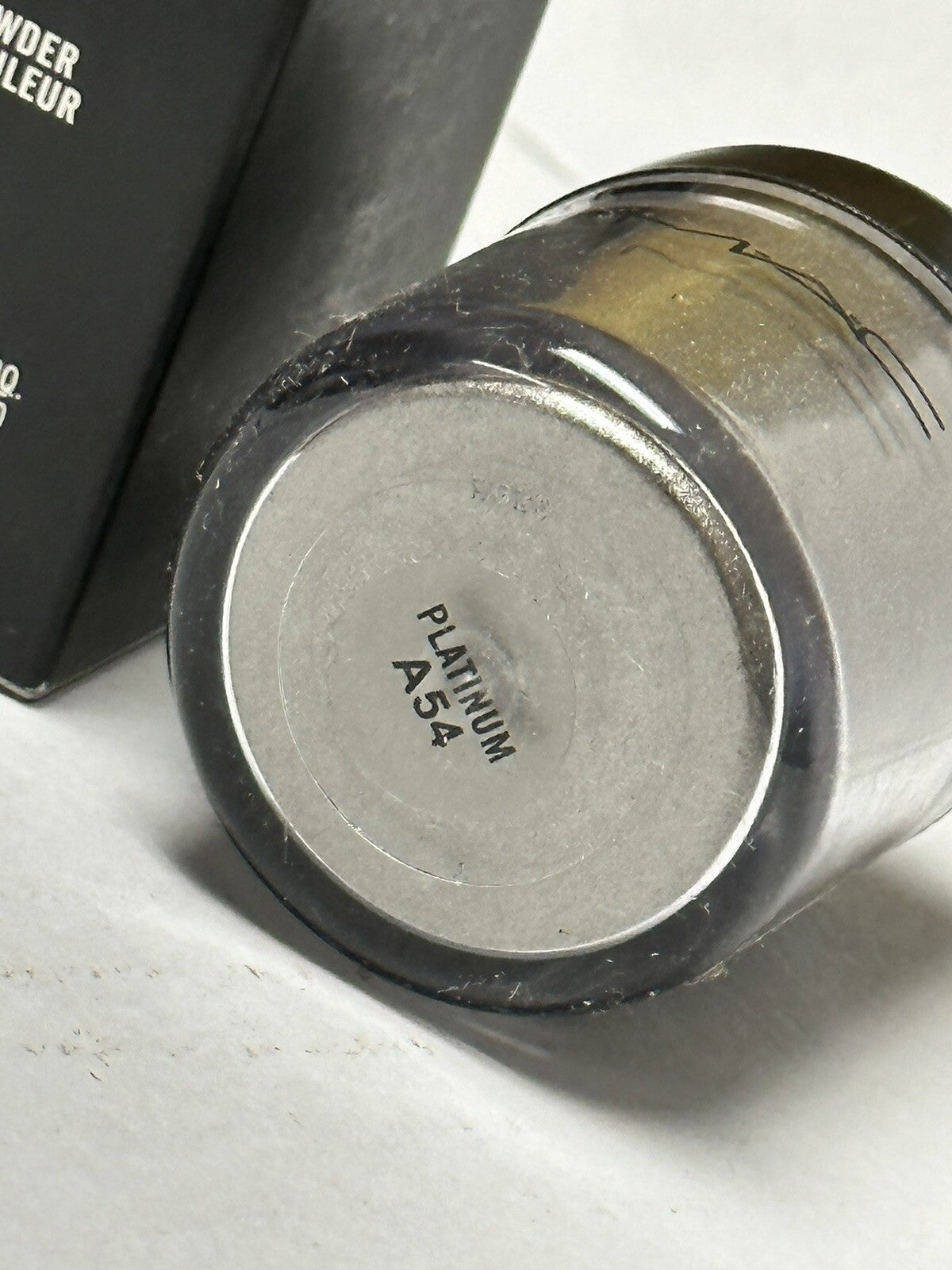 MAC Platinum Silver Glitter Pigment Eyeshadow - New In Box 7.5g