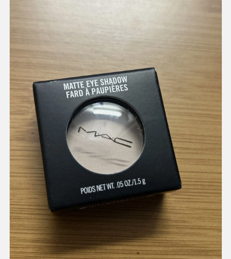 M·A·C Eye Shadow 1.5g Full Size – 1.5g Compact Powder
