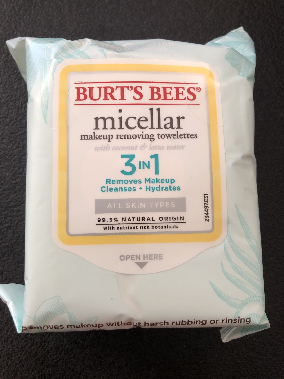 Micellar Makeup Remover Wipes with Coconut Water - 30 Count