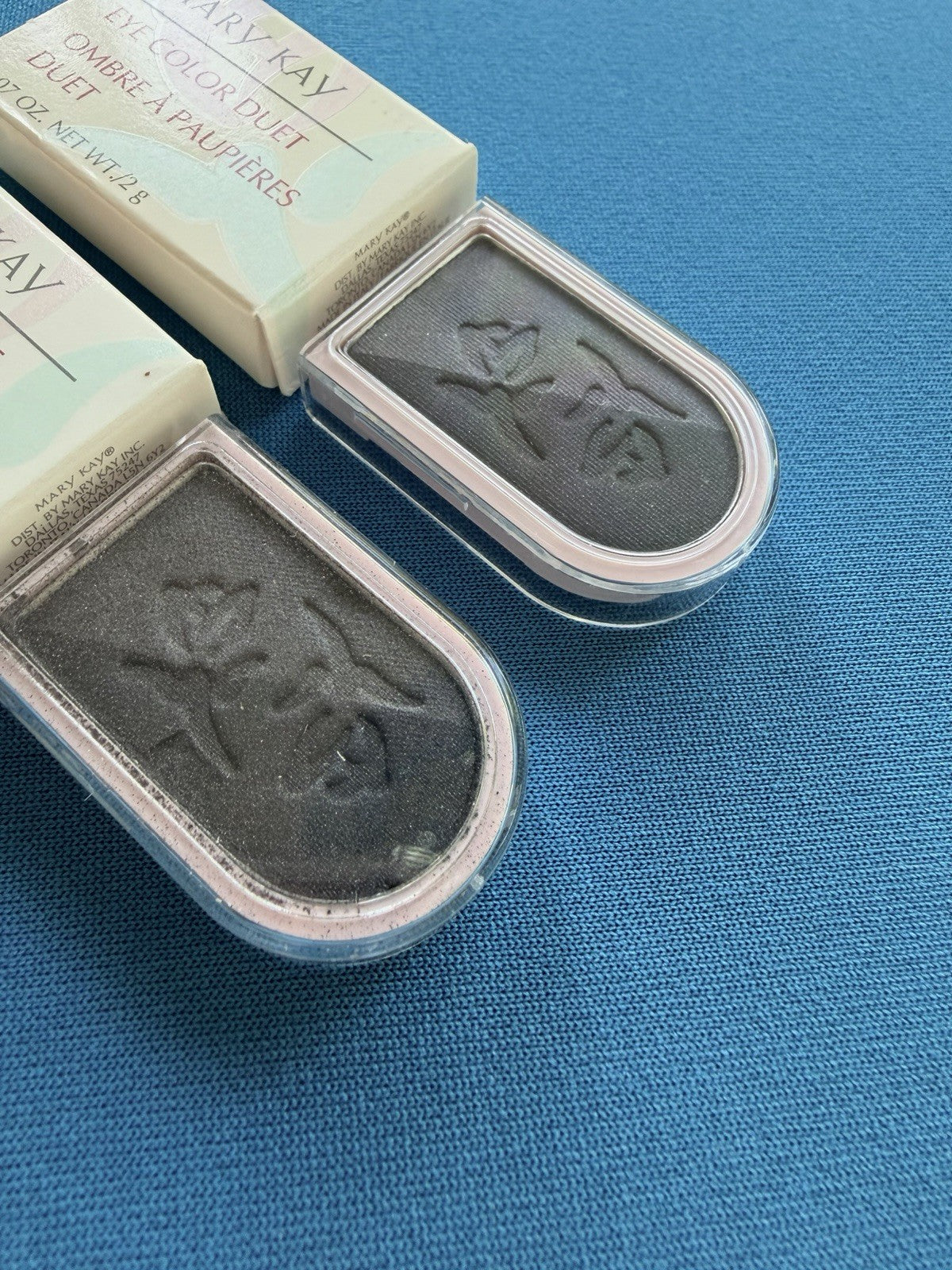 Mary Kay Eye Color Duet Onyx Noir 9929 – New in Box, Discontinued