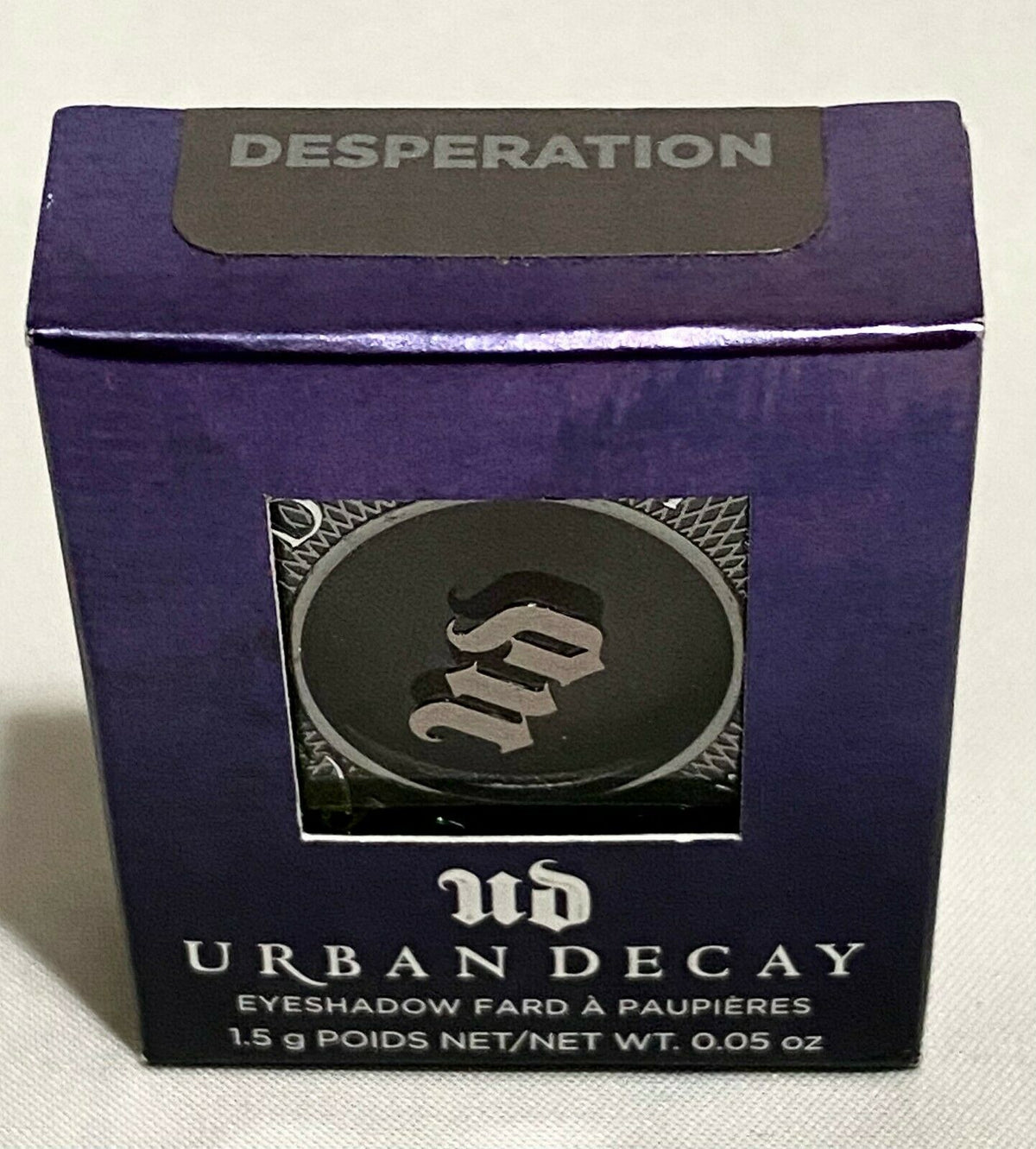 Urban Decay Eyeshadow Palette - Multiple Shades in Velvety Finish, 0.05oz